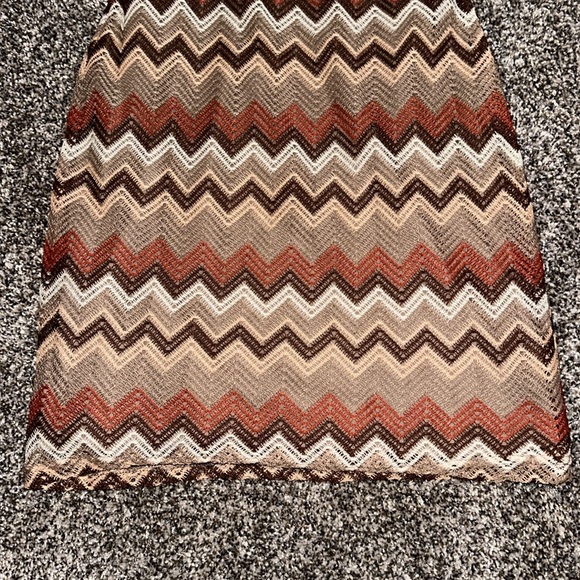 NWT No Comment Brand Zig Zag Design Dress Size Medium - Picture 3 of 8